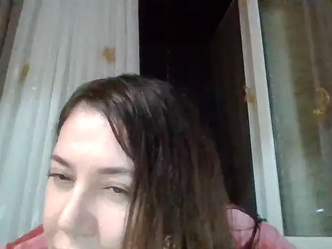 Snapshot of Lomivah chatting on October 26, 3:18 pm Lomivah online show from October 26, 3:18 pm