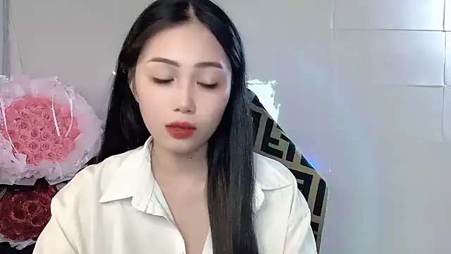 Snapshot of Lyly4757 chatting on October 28, 9:35 am Lyly4757 online show from October 28, 9:35 am