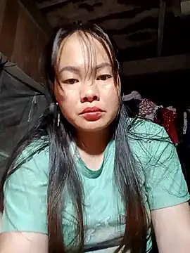 emilyzz online show from April 27, 8:56 am