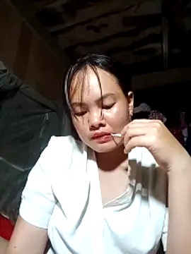 emilyzz online show from April 29, 2:21 pm