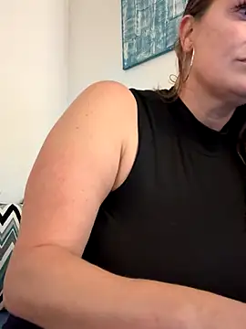 Snapshot of Ariasweetaspie chatting on September 23, 8:23 pm Ariasweetaspie online show from September 23, 8:23 pm