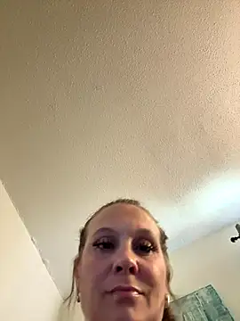 Snapshot of Ariasweetaspie chatting on October 1, 4:02 pm Ariasweetaspie online show from October 1, 4:02 pm