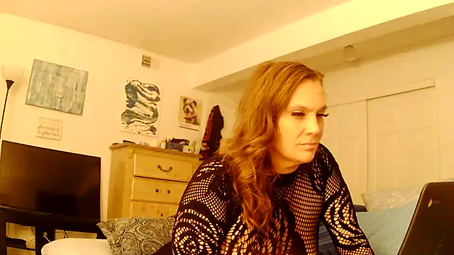 Snapshot of Ariasweetaspie chatting on November 16, 5:13 am Ariasweetaspie online show from November 16, 5:13 am