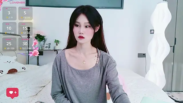 Snapshot of schoolgirl-nurse chatting on April 22, 9:33 am schoolgirl-nurse online show from April 22, 9:33 am