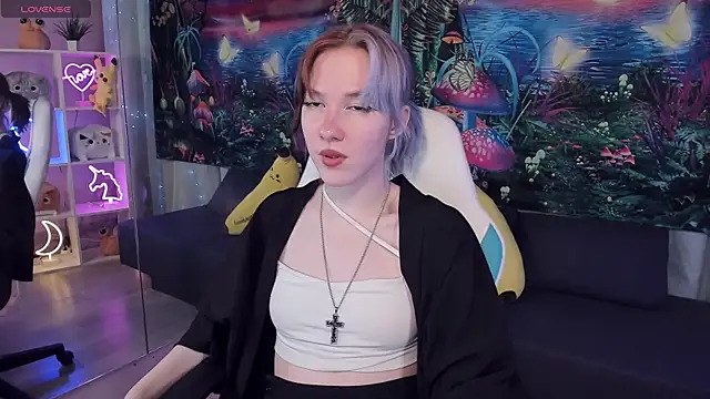 Snapshot of JessieRich chatting on September 30, 12:21 pm JessieRich online show from September 30, 12:21 pm