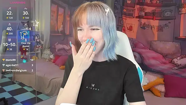 Snapshot of JessieRich chatting on October 19, 9:15 pm JessieRich online show from October 19, 9:15 pm