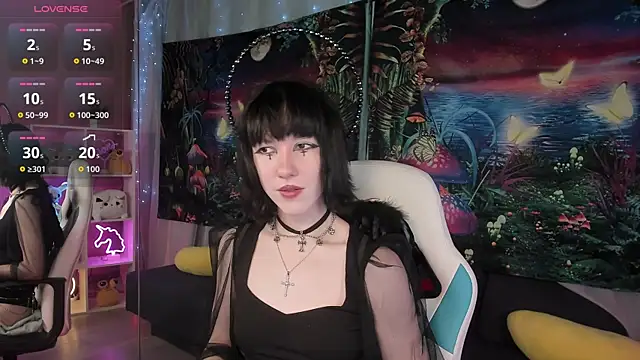 Snapshot of JessieRich chatting on October 24, 9:44 pm JessieRich online show from October 24, 9:44 pm