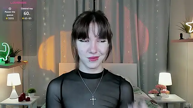 Snapshot of JessieRich chatting on November 8, 9:02 pm JessieRich online show from November 8, 9:02 pm