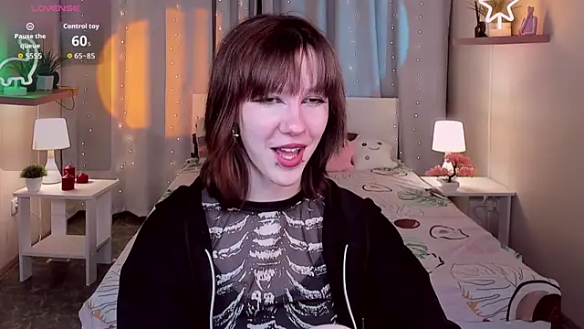 Snapshot of JessieRich chatting on November 18, 9:41 pm JessieRich online show from November 18, 9:41 pm