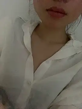 Snapshot of Bella_sexy98 chatting on November 1, 10:06 am Bella sexy98 online show from November 1, 10:06 am