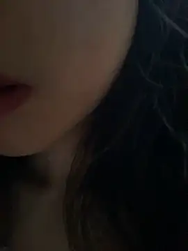 Snapshot of Bella_sexy98 chatting on November 14, 2:54 am Bella sexy98 online show from November 14, 2:54 am