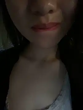 Snapshot of Bella_sexy98 chatting on November 27, 12:35 am Bella sexy98 online show from November 27, 12:35 am