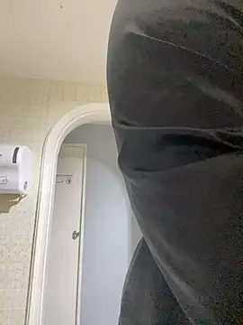 krisstenSantos online show from November 12, 11:43 am