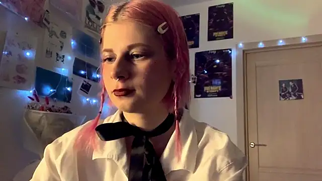 Snapshot of PinkVampire chatting on September 27, 5:07 pm PinkVampire online show from September 27, 5:07 pm