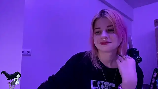 Snapshot of PinkVampire chatting on October 27, 9:41 pm PinkVampire online show from October 27, 9:41 pm