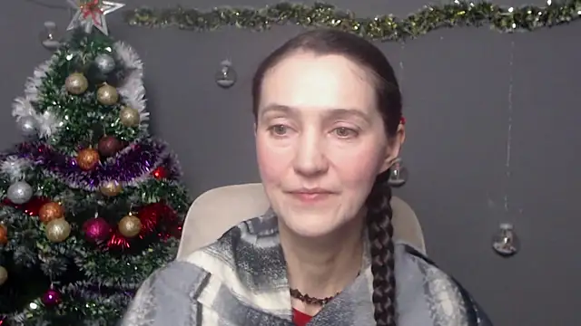 TayaFinch online show from December 18, 1:17 pm