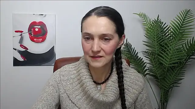 TayaFinch online show from January 8, 1:35 pm