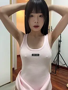 qiqi x online show from June 4, 12:33 pm
