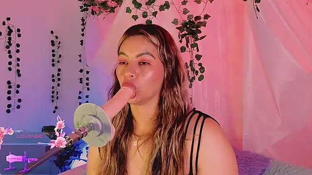 chubbyZoe online show from November 29, 11:30 pm