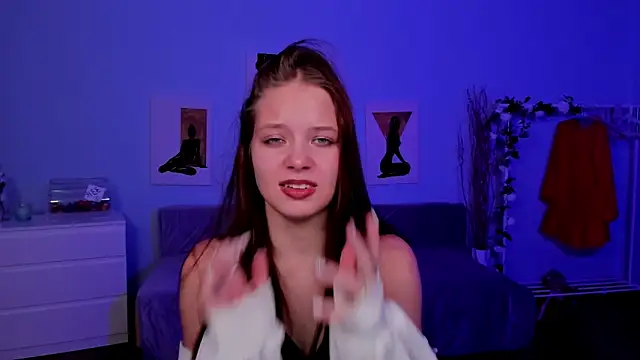 Snapshot of BetsyKiss chatting on November 22, 5:12 pm BetsyKiss online show from November 22, 5:12 pm