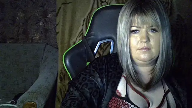 YuliiaSan online show from October 16, 7:37 pm