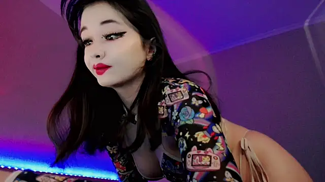 Snapshot of Dazzl1ngFire chatting on October 13, 4:45 am Dazzl1ngFire online show from October 13, 4:45 am