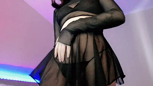 Snapshot of Dazzl1ngFire chatting on November 2, 4:48 am Dazzl1ngFire online show from November 2, 4:48 am