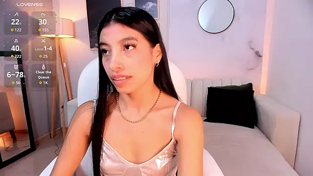 Tiffany Low online show from March 1, 1:57 pm