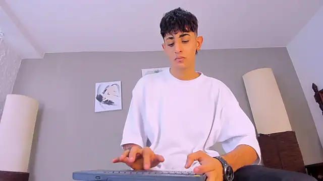 Snapshot of j_martony chatting on September 23, 12:19 pm j martony online show from September 23, 12:19 pm