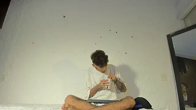 Snapshot of j_martony chatting on November 10, 12:15 pm j martony online show from November 10, 12:15 pm