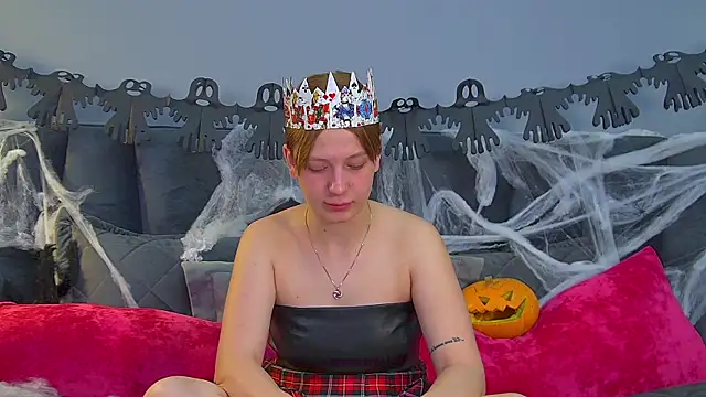 BeatriceBinoche online show from October 29, 6:37 am