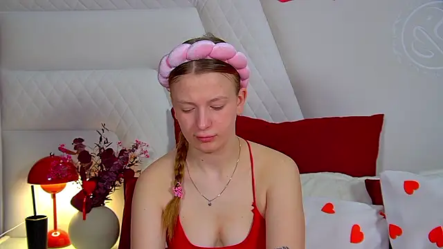 BeatriceBinoche online show from February 12, 6:52 am