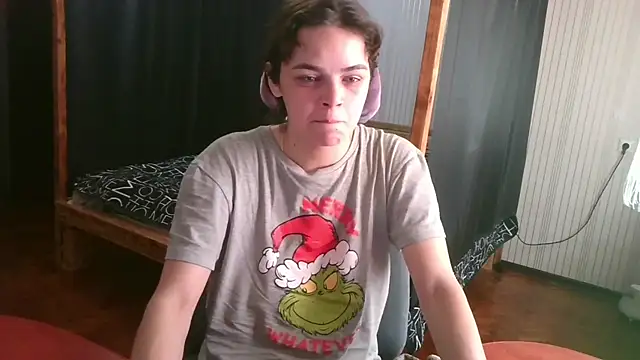 EthelsLover online show from June 16, 8:39 am