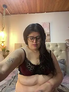 Andrea secret  online show from July 26, 1:40 pm