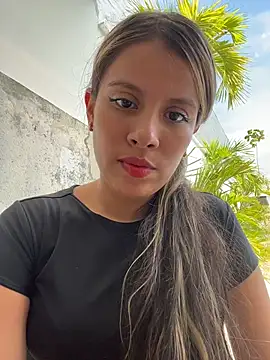 Snapshot of EMILIIA_RICHTER__ chatting on November 8, 6:51 pm EMILIIA RICHTER online show from November 8, 6:51 pm