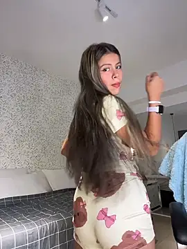 Snapshot of EMILIIA_RICHTER__ chatting on December 2, 11:37 am EMILIIA RICHTER online show from December 2, 11:37 am