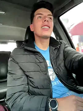 Snapshot of mattebret11 chatting on November 1, 6:10 pm mattebret11 online show from November 1, 6:10 pm