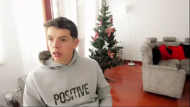 Snapshot of mattebret11 chatting on November 8, 5:45 pm mattebret11 online show from November 8, 5:45 pm