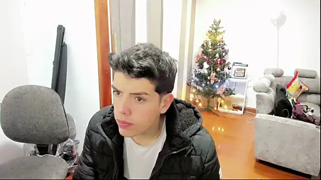 Snapshot of mattebret11 chatting on November 13, 9:41 am mattebret11 online show from November 13, 9:41 am