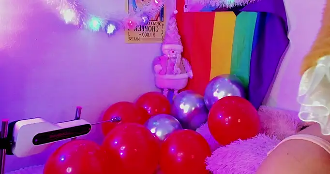 NekoWaifu online show from December 19, 2:46 pm