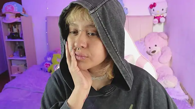 NekoWaifu online show from June 15, 3:25 pm