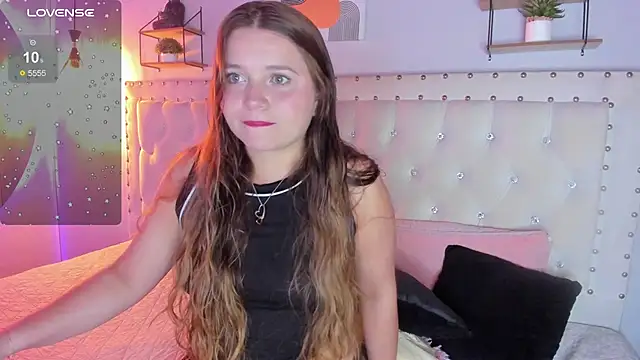 sophiee09  online show from January 14, 3:12 am