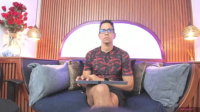 Snapshot of JacobDraven chatting on November 11, 3:50 am JacobDraven online show from November 11, 3:50 am