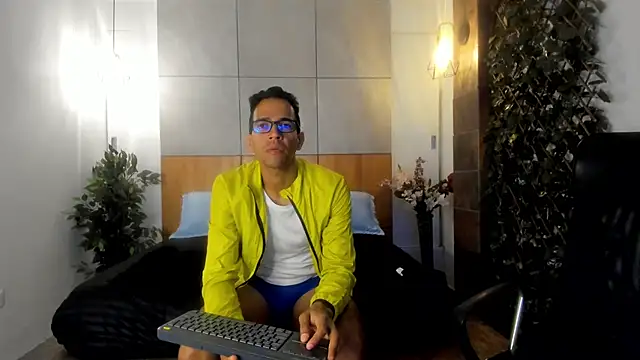 Snapshot of JacobDraven chatting on November 13, 3:27 am JacobDraven online show from November 13, 3:27 am