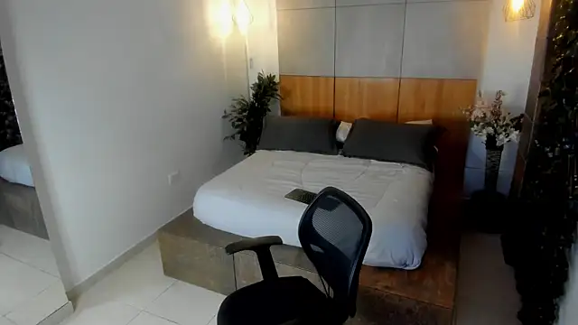 Snapshot of JacobDraven chatting on November 23, 4:56 am JacobDraven online show from November 23, 4:56 am