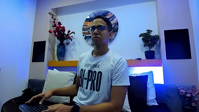 JacobDraven online show from February 3, 3:26 am