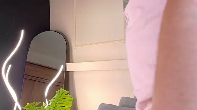 ZaneDawson online show from February 6, 11:30 pm