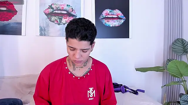 Girls inlove online show from October 8, 11:52 am