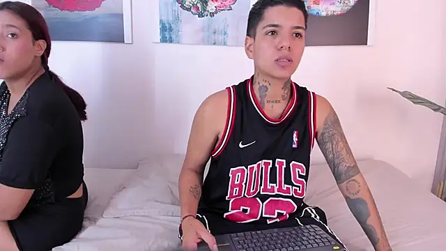 Girls inlove online show from November 3, 12:28 pm