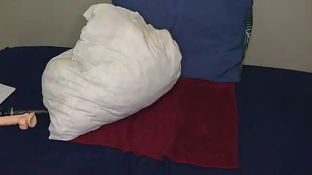 Serafynn online show from October 18, 3:24 pm